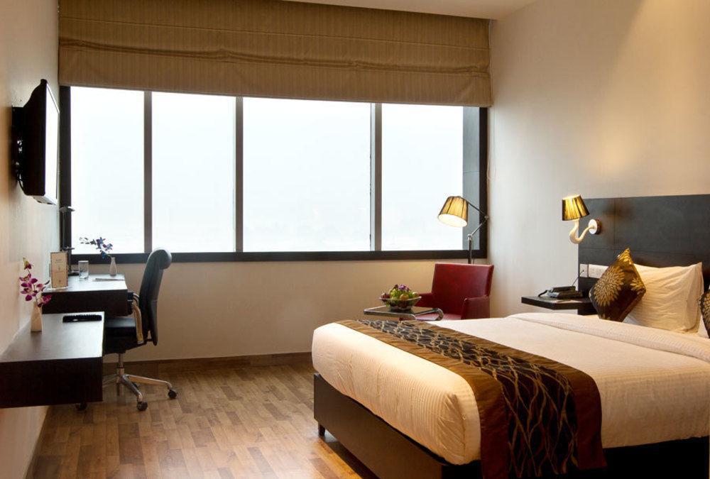 Citrus Hotel Bhiwadi Buitenkant foto